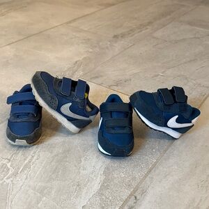 Nike Kids Navy and Gray Sneakers